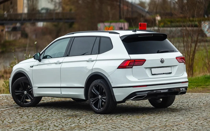 Volkswagen Tiguan Allspace cena 130800 przebieg: 150000, rok produkcji 2020 z Lubin małe 667
